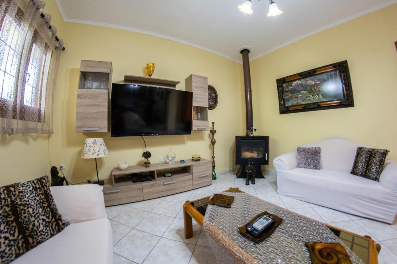 Kapetanios Apartments Agios Stefanos Avliotes  Екстериор снимка