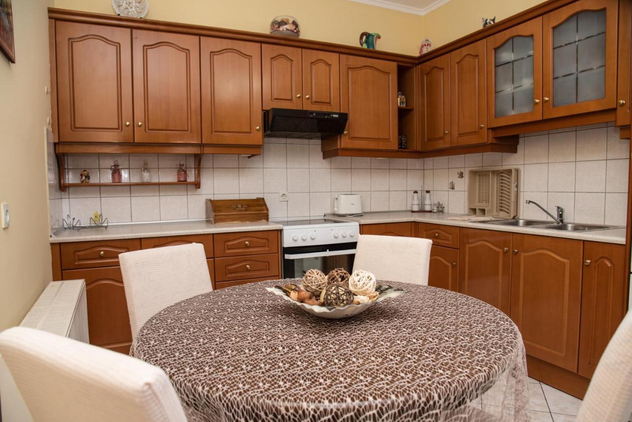 Kapetanios Apartments Agios Stefanos Avliotes  Екстериор снимка