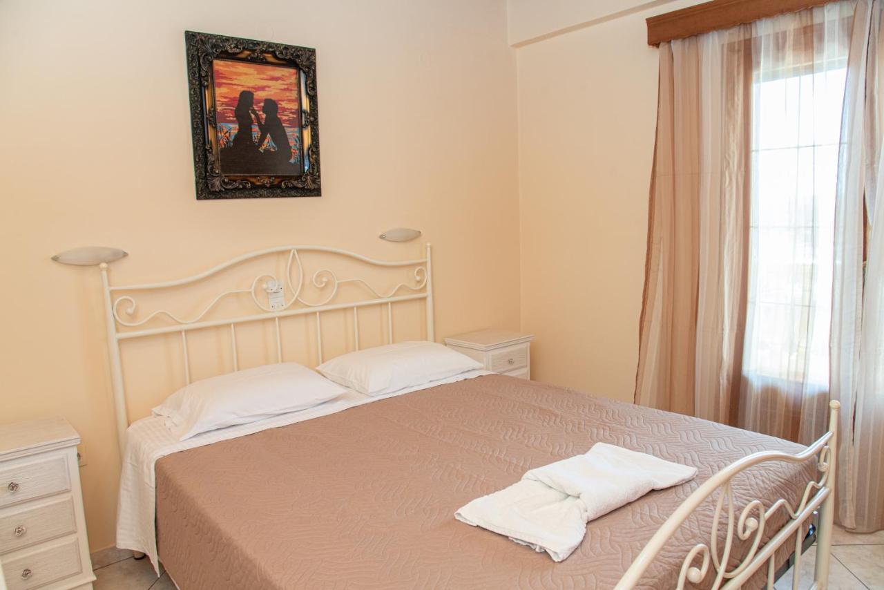 Kapetanios Apartments Agios Stefanos Avliotes  Екстериор снимка