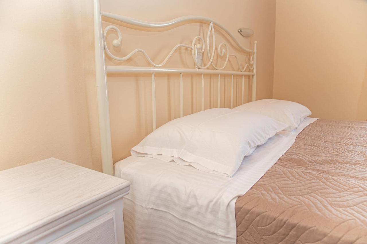 Kapetanios Apartments Agios Stefanos Avliotes  Екстериор снимка