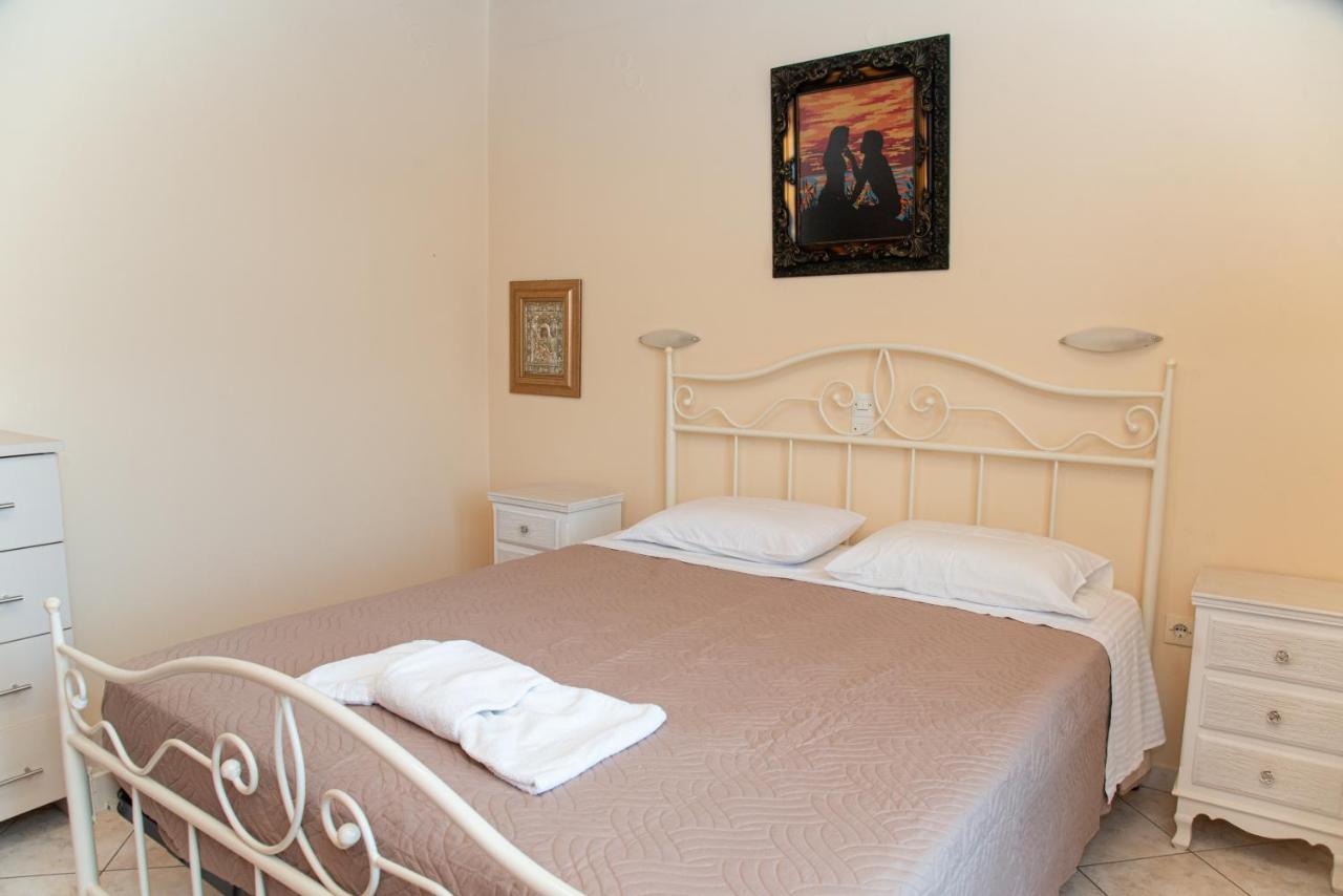 Kapetanios Apartments Agios Stefanos Avliotes  Екстериор снимка